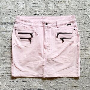 MDC Light Pink Golf Skort with Black Zipper Details